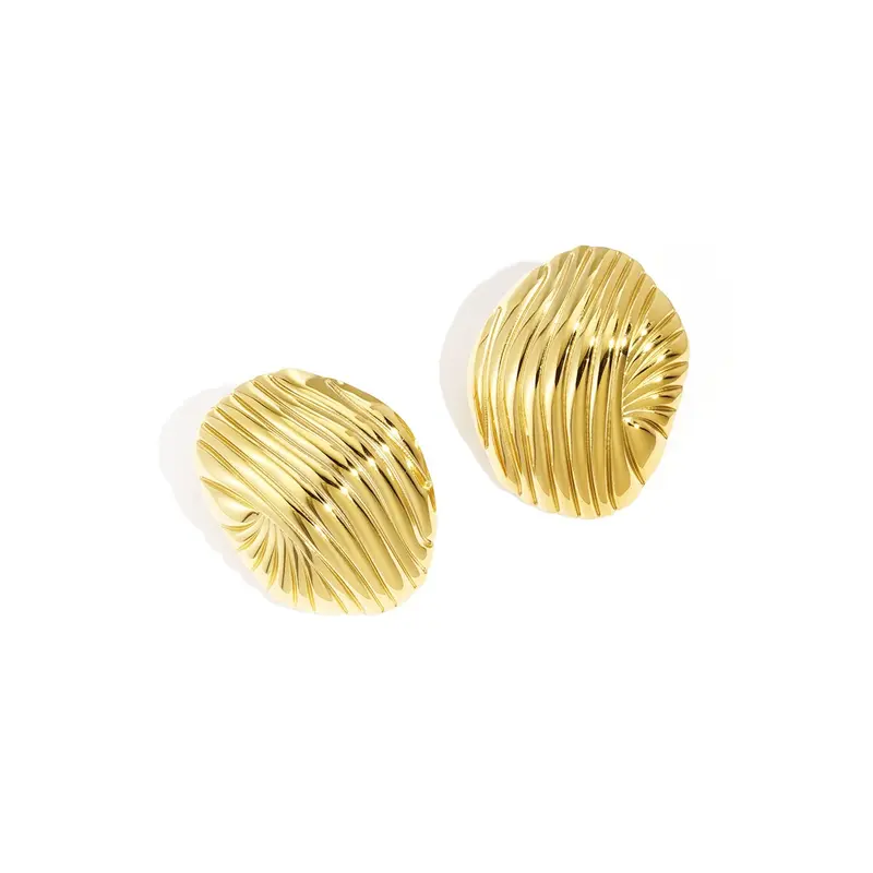 Golden Shell Earring