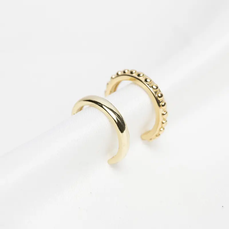 Lora Sofia Ear Cuff
