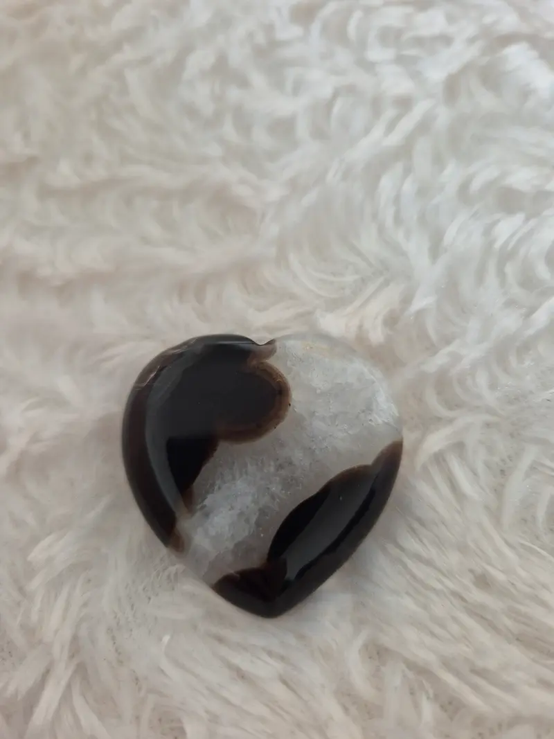 Moss agate heart no. 4