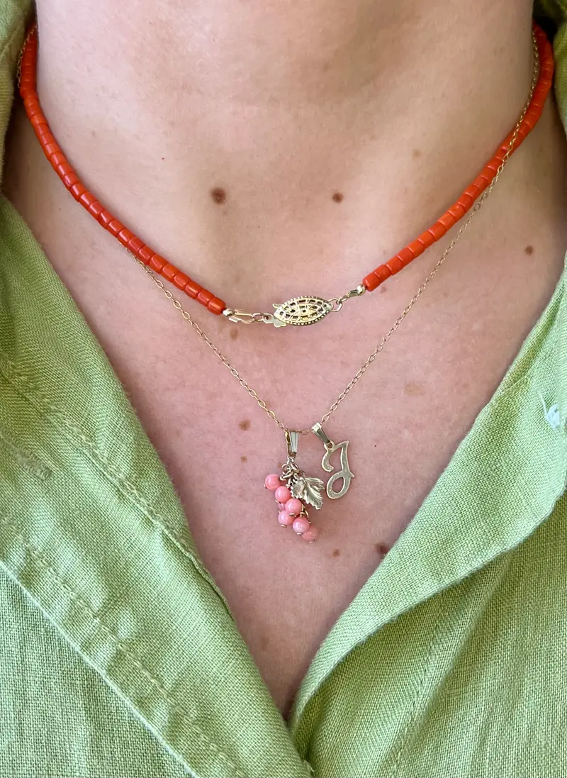 Red coral necklace