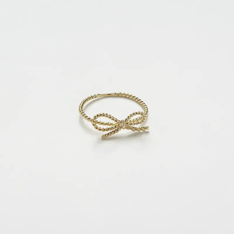 Ring Torsed & Bow