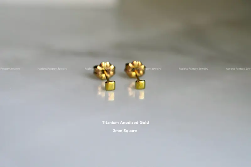 Square Stud Earrings - 3 colours - 3 sizes - Titanium